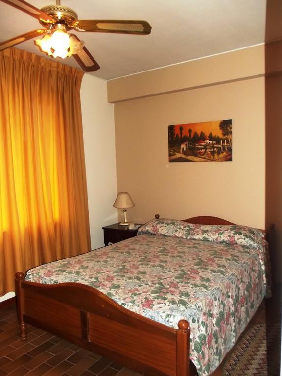 Hostal Gemina Lima Værelse billede